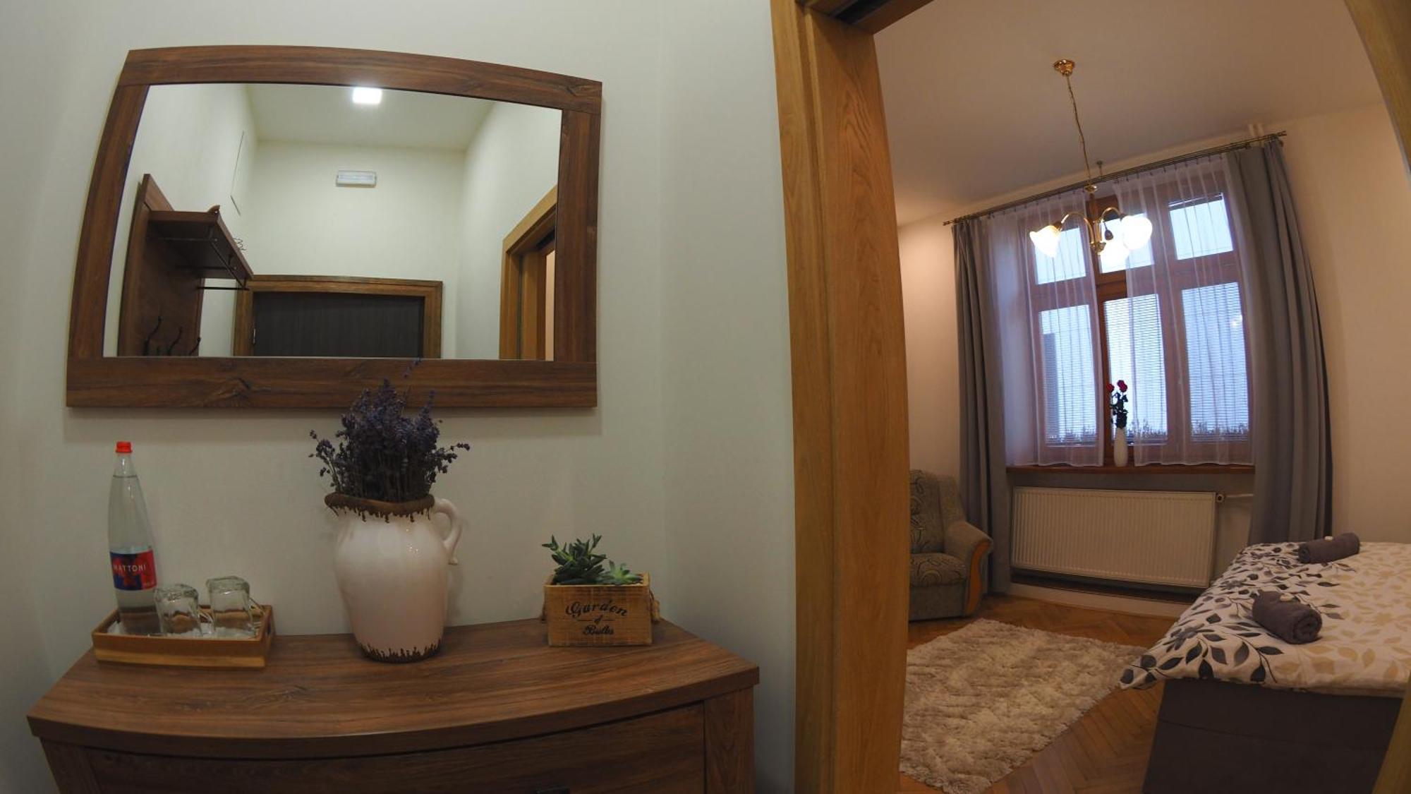 Hotel Britannia Всетін Екстер'єр фото