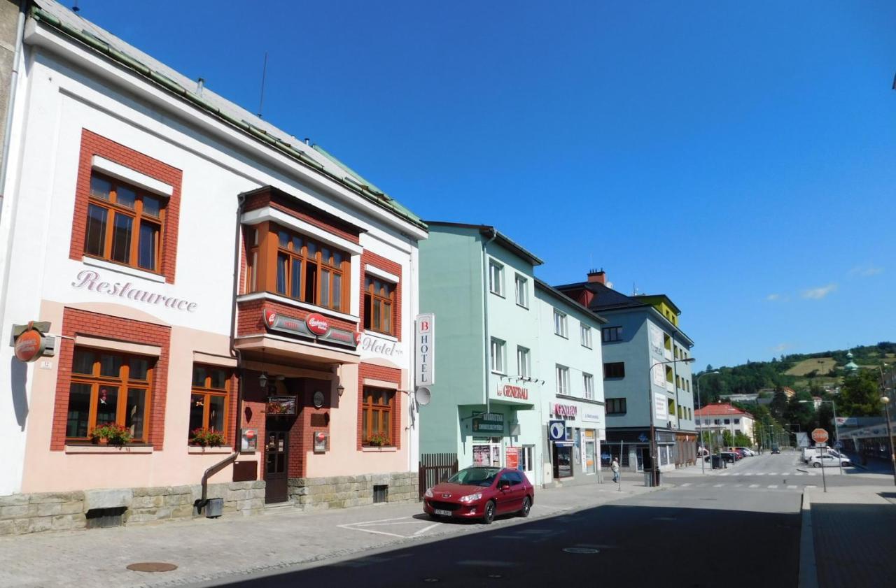 Hotel Britannia Всетін Екстер'єр фото